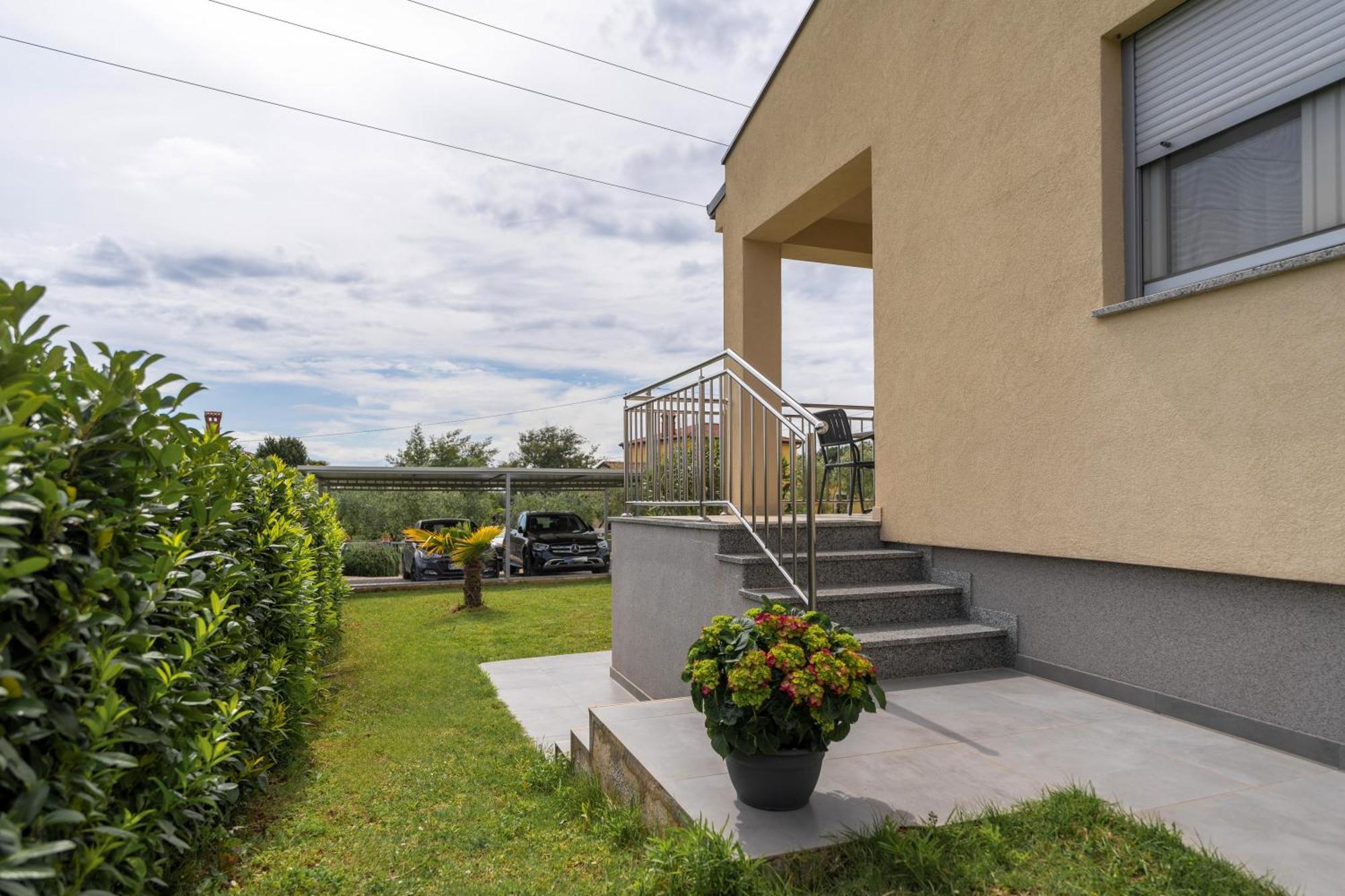 Dani'S Place Пореч Екстер'єр фото