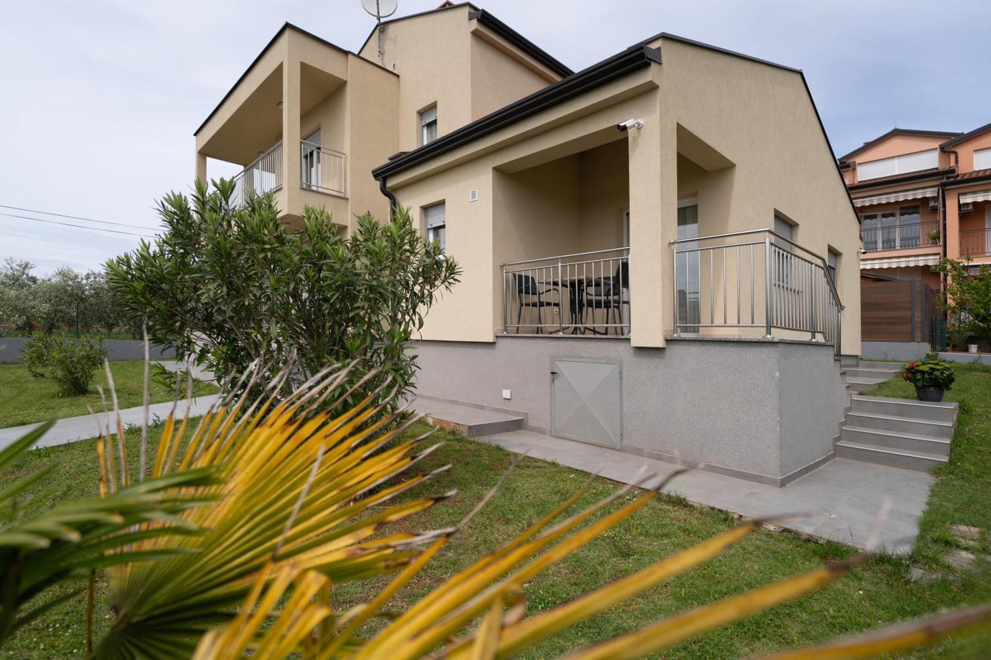 Dani'S Place Пореч Екстер'єр фото